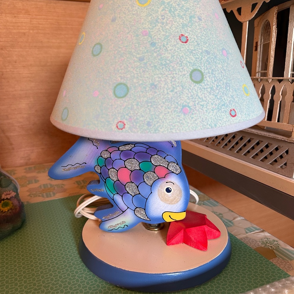 Rainbow Fish Table Lamp